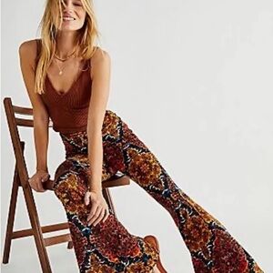 Free People Wildflower Flares sz XS